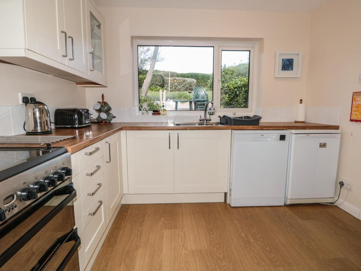 33 Weymouth Park Villa Kingsbridge  Exteriör bild